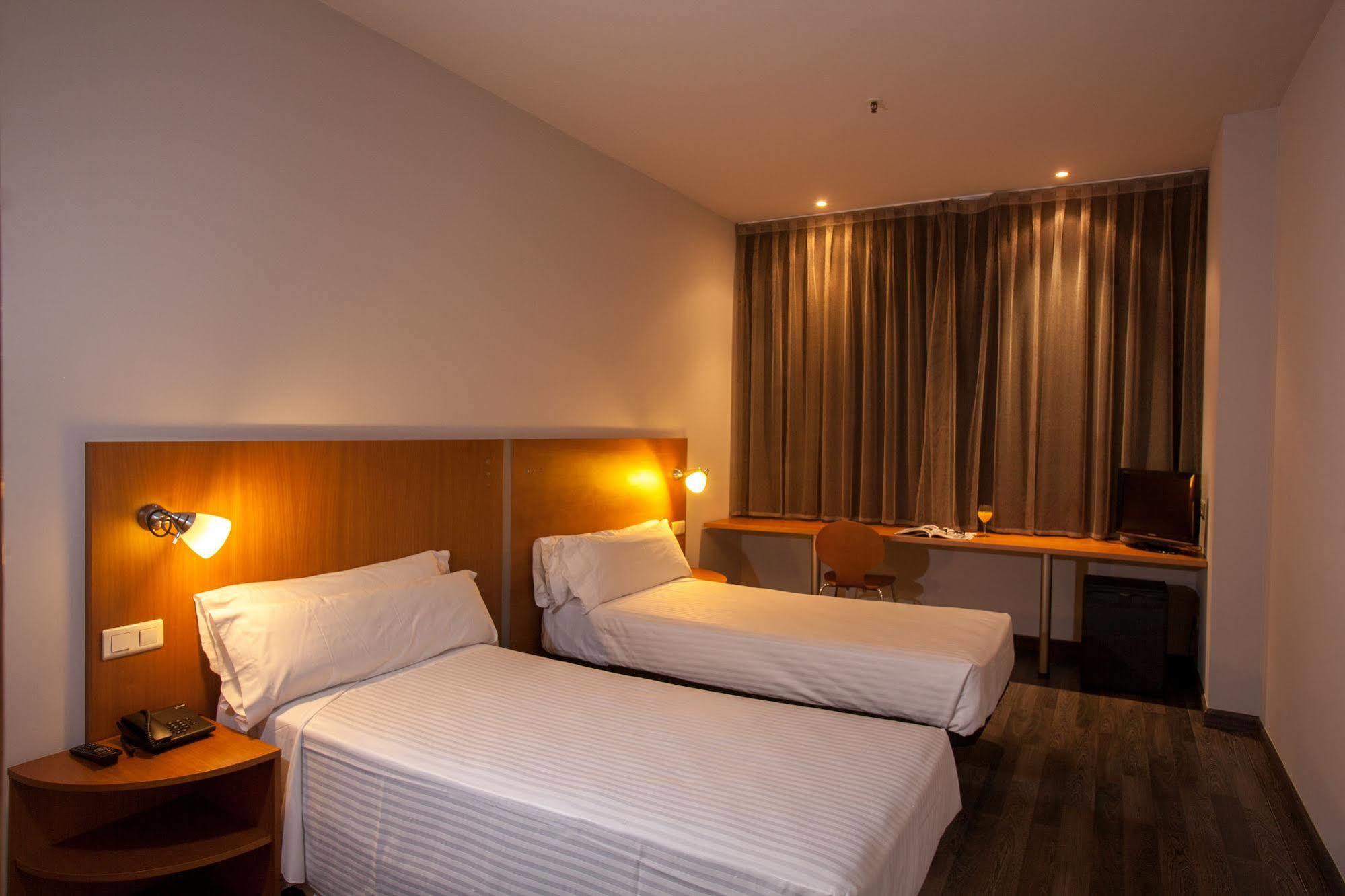 B&B Hotel Barcelona Mollet Porta De Gallecs Mollet del Vallès Kültér fotó